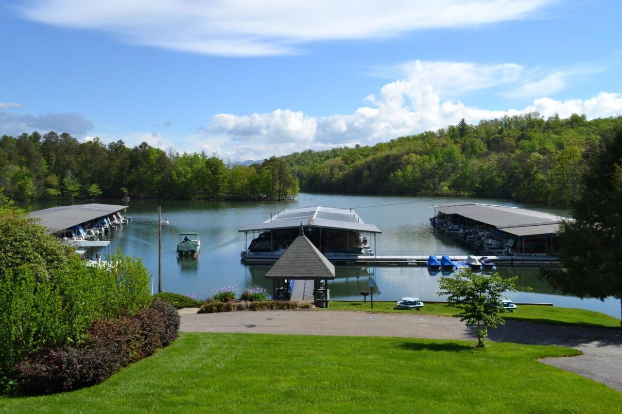 Boundary Waters Resort & Marina Hiawassee Exterior photo